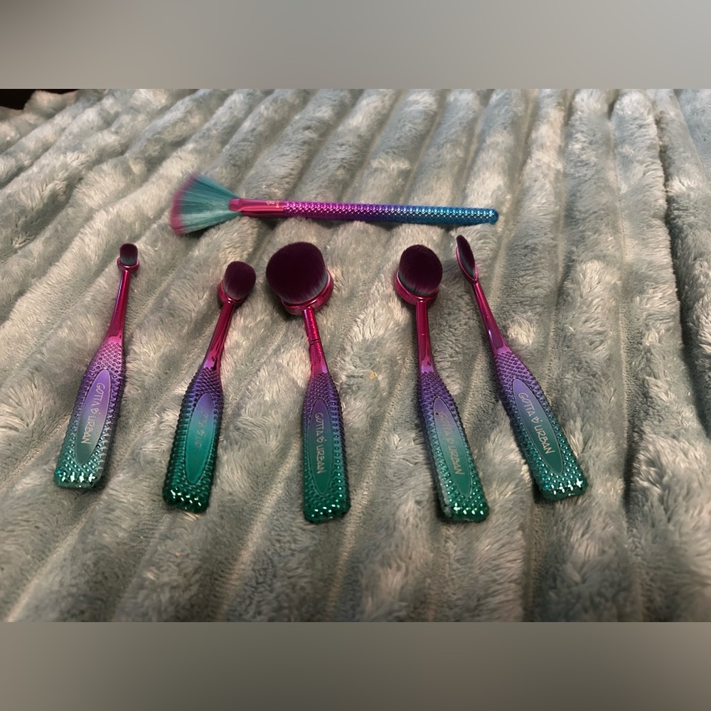 Moda Prismatic Makeup Brush Set